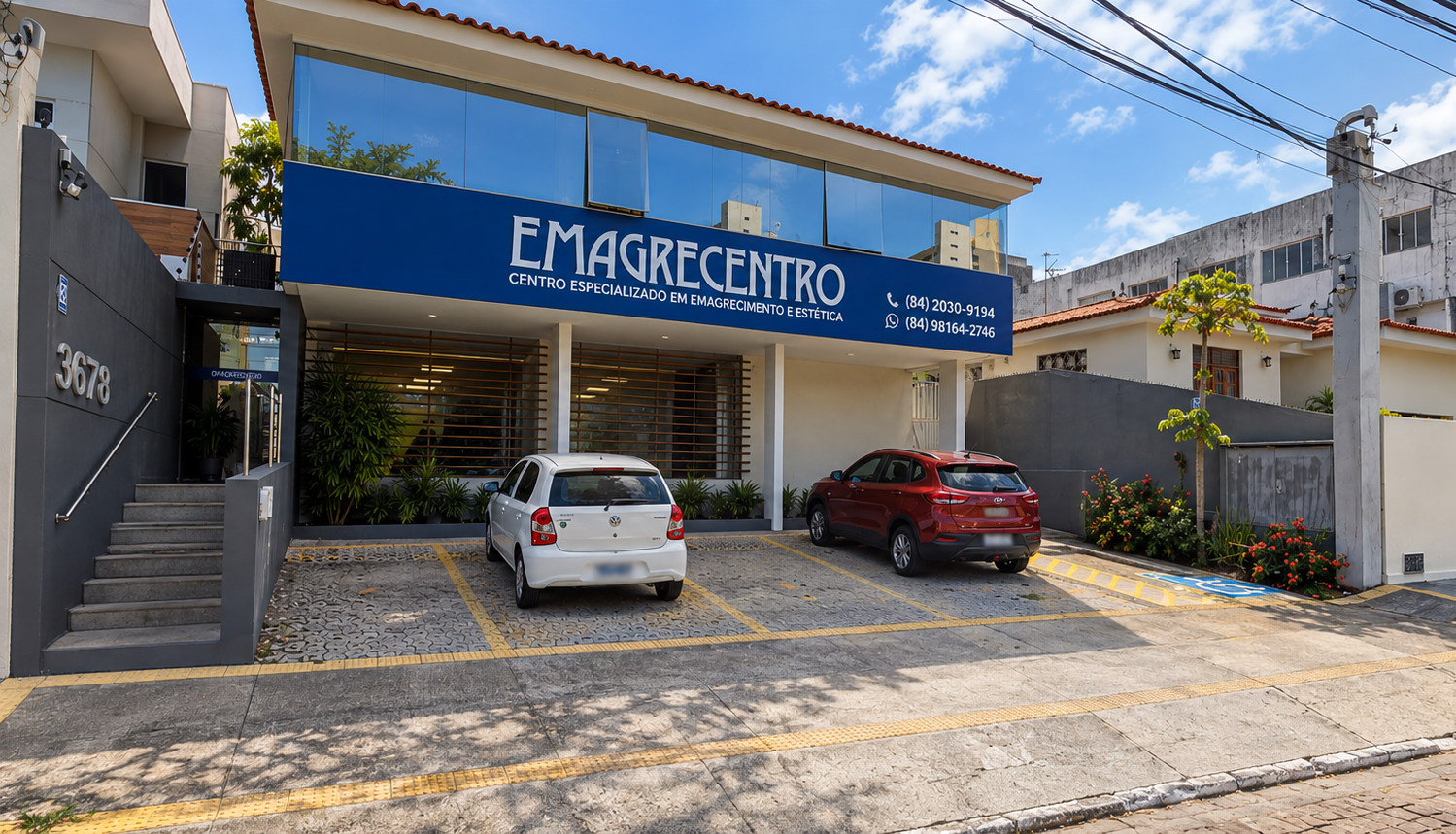 Fachada da unidade Emagrecentro Natal, localizada na R. Antomar de Brito Freitas, 3678 - Candelária, Natal